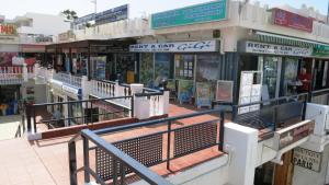A supermarket or other shops at Az apartmant or nearby