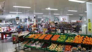 A supermarket or other shops at Az apartmant or nearby
