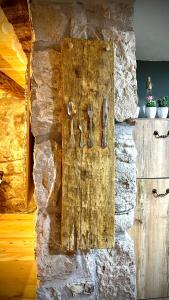 A cozinha ou cozinha compacta de Rustic house Pojata
