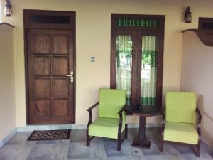 Istumisnurk majutusasutuses Mihisara Resort