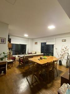 TV a/nebo společenská místnost v ubytování DEPARTAMENTO en La Paz MUNDO LUNA