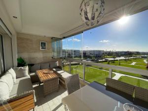 Et opholdsområde på Appartement chic et ensoleillé