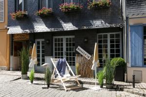 Gallery image of Hotel Le Dauphin in Honfleur