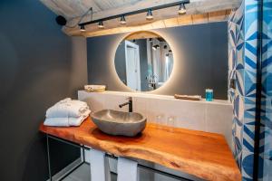 Koupelna v ubytování Mochoruralhome ulldemo suite + 20 fotografií