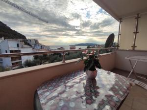 Nespecifikovaný výhled na hory nebo výhled na hory při pohledu z apartmánu