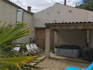 Afbeelding uit fotogalerij van Essai de chaille in Surgères +8 foto's