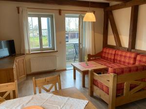 TV a/nebo společenská místnost v ubytování Haus Gamrigblick