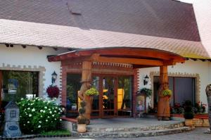 Exteriér nebo vchod ubytování Raganas Ķēķis Hotel
