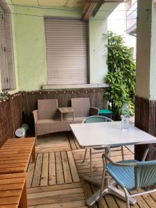 Χώρος καθιστικού στο TANGO appartement de charme calme 75m2 6 pers,2 chambres,patio