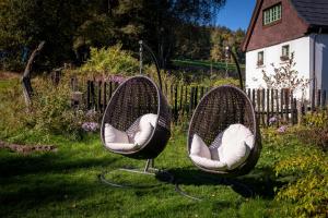 Giardino di ENJOY COZY Tree House Hills Forest Gardens Beautiful Views Sauna Hotbath