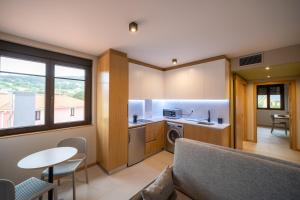 Kuchnia lub aneks kuchenny w obiekcie APARTAMENTOS LAS OLAS BY PANTIN