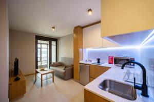 Kuchnia lub aneks kuchenny w obiekcie APARTAMENTOS LAS OLAS BY PANTIN
