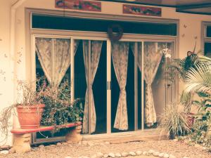 Ảnh trong thư viện ảnh của Top of the Mountain, new American owned Gated modern Lodge ở San Isidro +5 ảnh