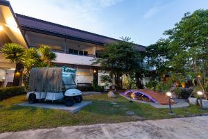 Ein Garten an der Unterkunft Nature Line Resort