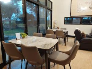 Posezení v ubytování Meinong Yun Shanju Homestay