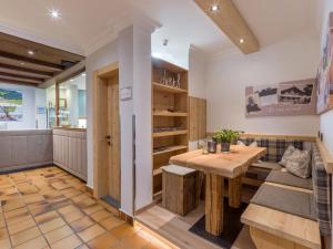 Kuchyň nebo kuchyňský kout v ubytování Hotel Waldfriede - Der Logenplatz im Zillertal