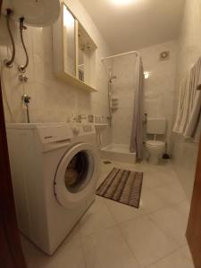 Kúpeľňa v ubytovaní Apartment Toni Valbandon