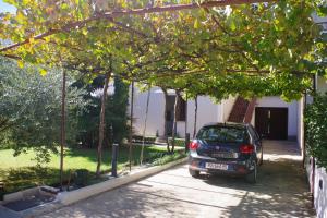 Vonkajšia záhrada v ubytovaní Apartment Toni Valbandon