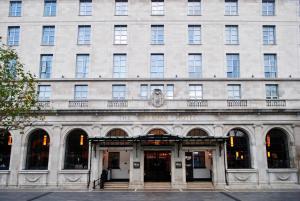 a large white building with a bunch of windows at Riu Plaza The Gresham Dublin in Dublin