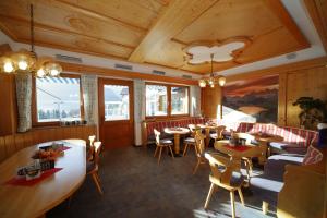Posezení v ubytování Hotel-Café Perner