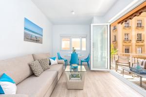 Posedenie v ubytovaní Pinzon Apartment in Malaga by Solaga Holiday Homes