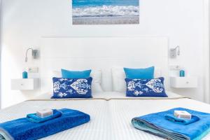 Posteľ alebo postele v izbe v ubytovaní Pinzon Apartment in Malaga by Solaga Holiday Homes