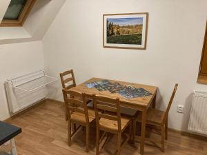 Posedenie v ubytovaní Šedivinské apartmány - rodinné apartmány v Orlických horách