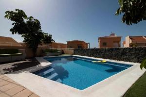 Zdjęcie z galerii obiektu Moon Villa Los Gigantes w mieście Puerto de Santiago +36 zdjęć