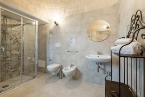 A bathroom at Trulli in Vigna