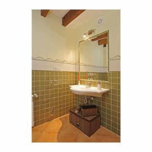 A bathroom at Apartamento La Casa del Abuelo Justo
