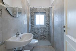 A bathroom at Trulli in Vigna