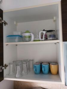 A cozinha ou cozinha compacta de Designer apartament in Larnaca