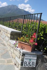 Nespecifikovaný výhled na hory nebo výhled na hory při pohledu z bed and breakfast