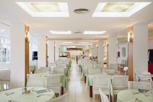 Gallery image of Hotel Ivory Playa Sports & Spa in Port d'Alcudia