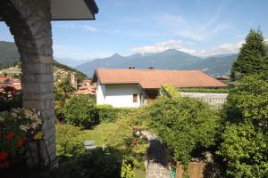 Nespecifikovaný výhled na hory nebo výhled na hory při pohledu z bed and breakfast