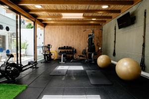 Posilňovňa alebo fitness centrum v ubytovaní Infinity Blue Boutique Hotel & Spa - Adults Only