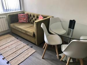 New! Modern Home from Home Apartment by 247 Lets Horsham - Abbey 16