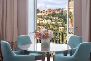 Area soggiorno di San Domenico Palace, Taormina, A Four Seasons Hotel