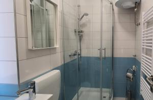 Koupelna v ubytování Apartmani Karlo