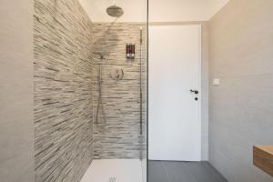 Kúpeľňa v ubytovaní Apartment Sisila + 18 fotografií