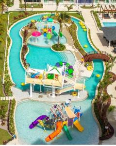 una piscina in un resort con parco acquatico di Salinas Park Resorte Salinopolis a Salinópolis