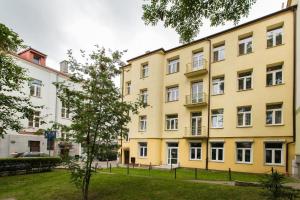 Budova, v ktorej sa apartmán nachádza
