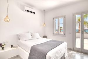 Gallery image of The view 1 in Kampos Paros