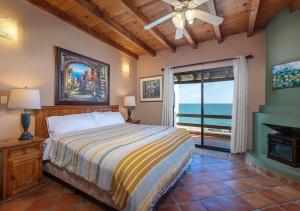 Cama o camas de una habitación en Amazing Beach Front! Paradise Villas 20 by Kivoya