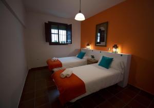 Postel nebo postele na pokoji v ubytování Mirador Alhambra - 2 Private Terraces - Wifi -