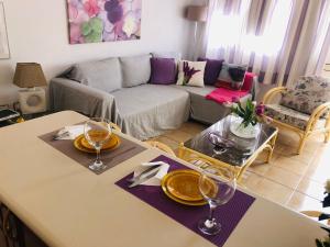 Posezení v ubytování Apartamento Playa la Arena. Relax and Enjoy