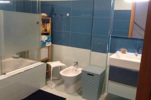 Koupelna v ubytování Blue House + 19 fotografií