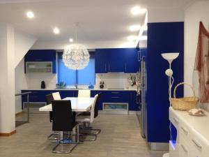Gallery image of Blue House in Vila Franca do Campo