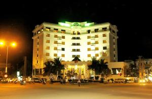 Gallery image of Central Hotel in Quang Ngai