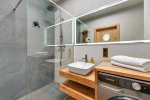 Kúpeľňa v ubytovaní GRANO APARTMENTS Gdańsk Old Town SPA & Wellness - GRANO APARTMENTS Gdańsk Residence SPA & Wellness